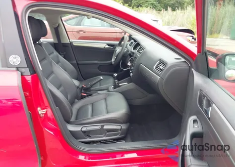 2018 Volkswagen Jetta 1.4T Se/1.4T Wolfsburg Edition from USA, damaged, VIN 3VWB67AJ6JM238681